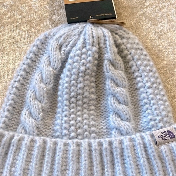 Brand New The North Face Oh Mega Beanie Chunky Cable Knit Dusty Periwinkle Hat - Picture 4 of 14